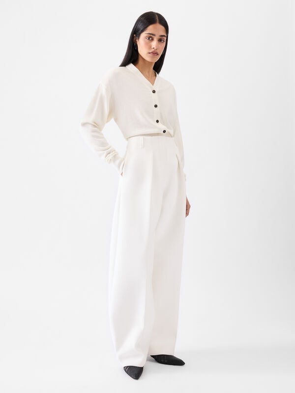 The embroidered cardigan jacquemus the embroidered كارديجان