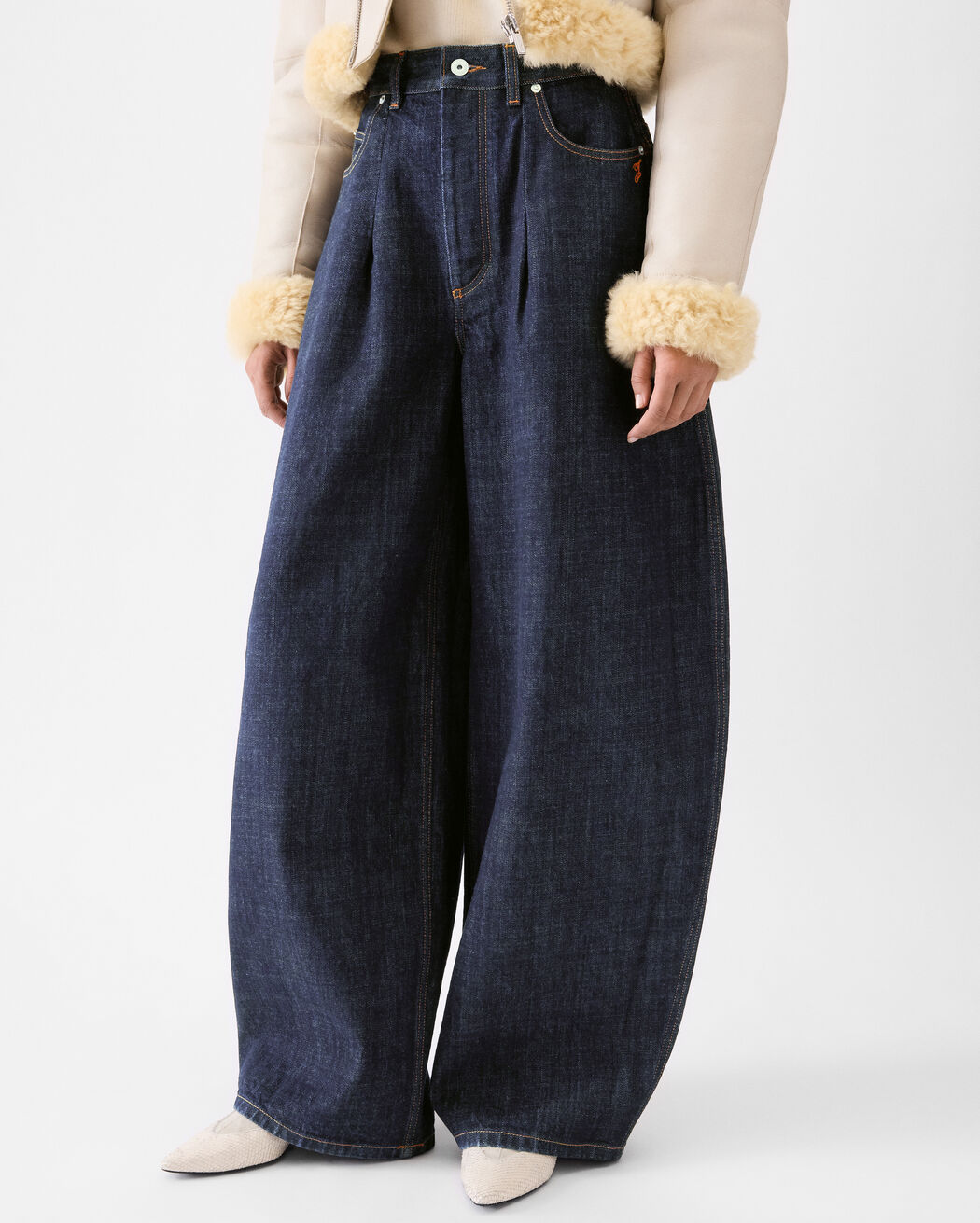 The Ovalo de-Nîmes denim pants jacquemus the ovalo de n mes denim pants