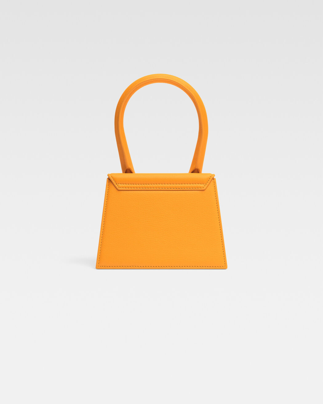 The medium Chiquito jacquemus the medium chiquito