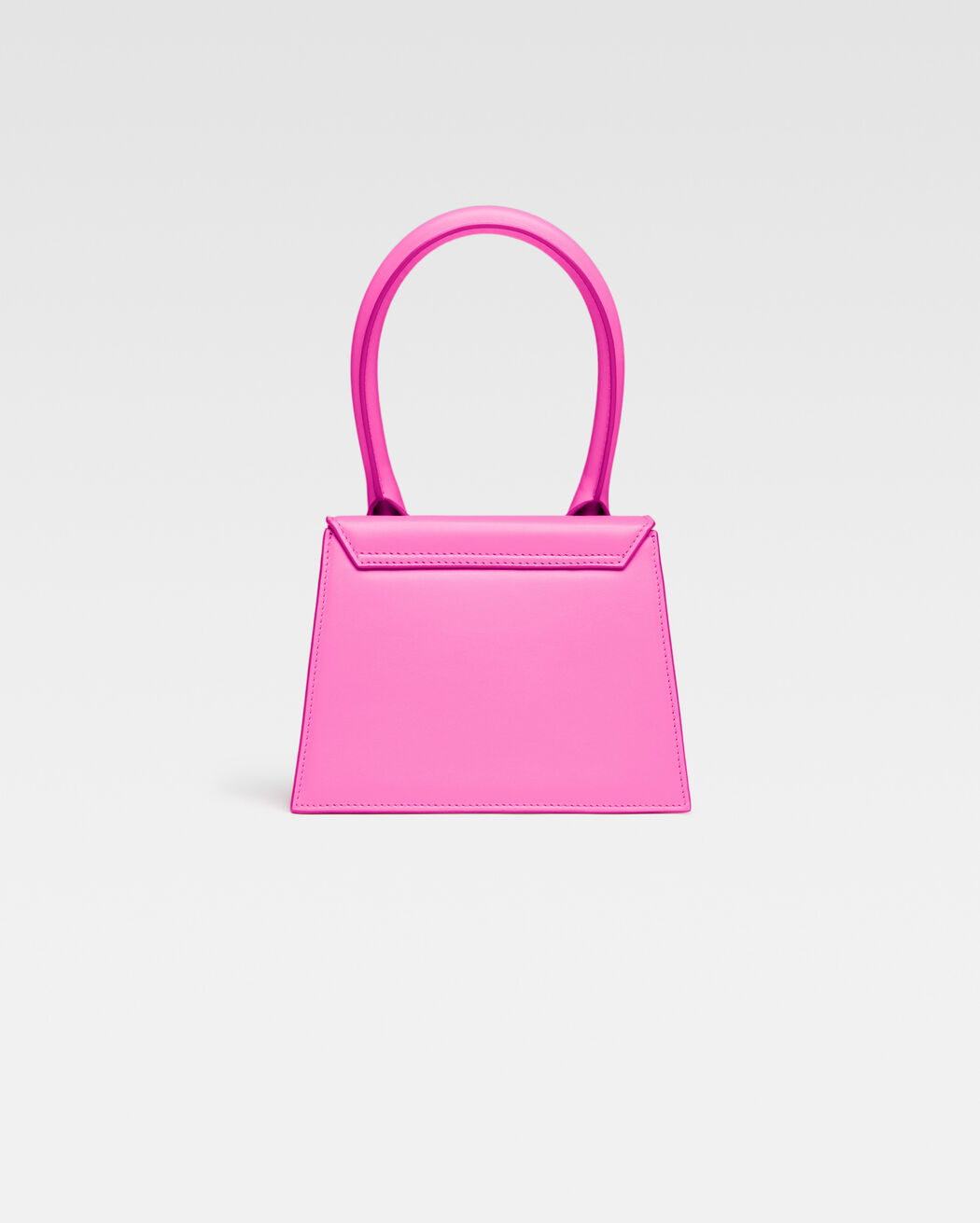 The medium Chiquito jacquemus the medium chiquito