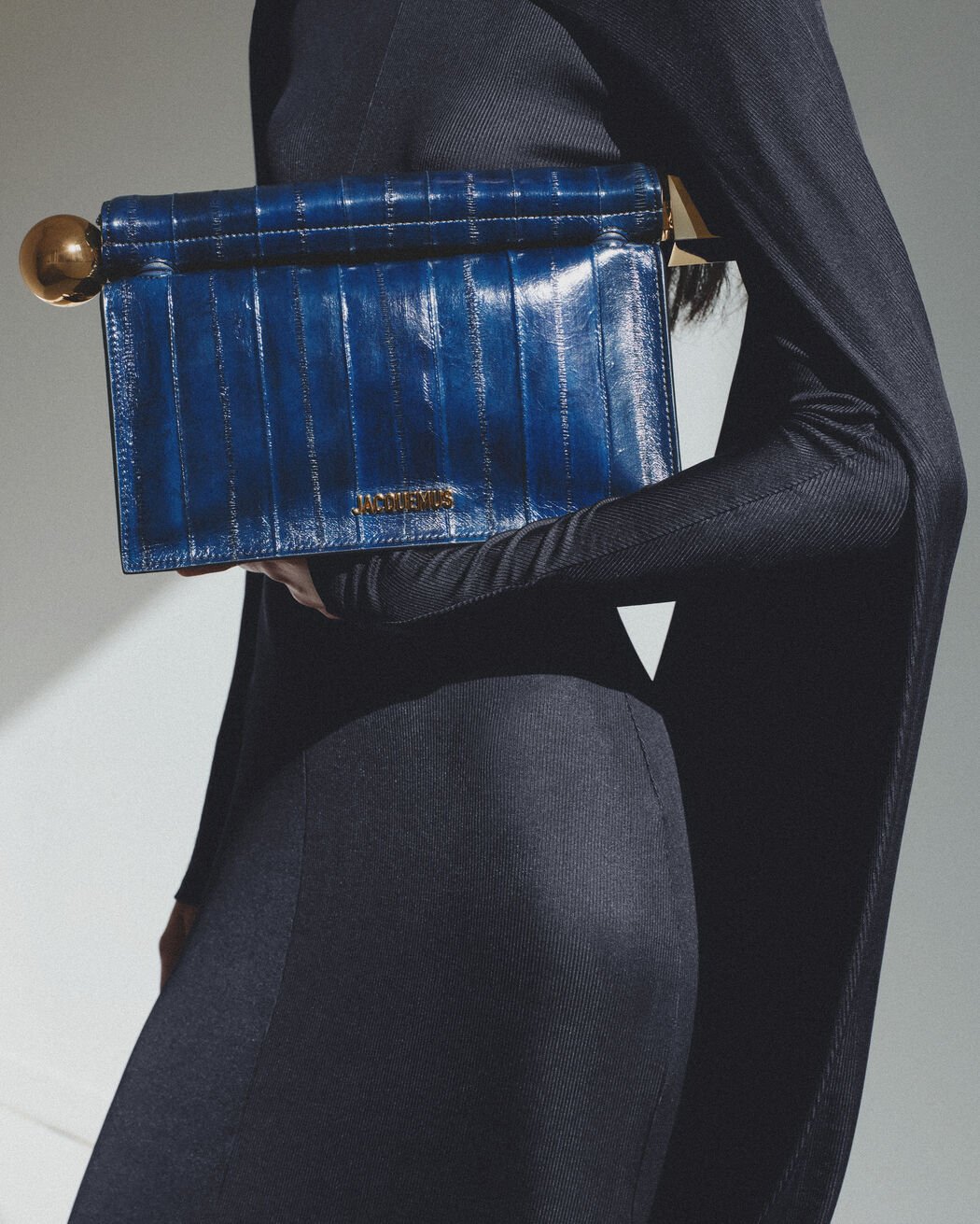 The Rond Carré clutch jacquemus the rond carr clutch