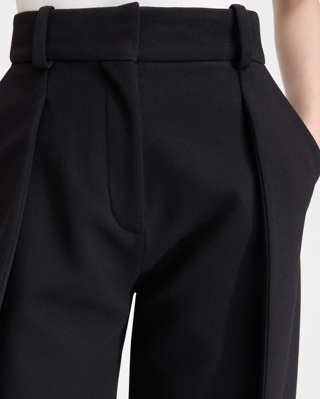 The Paseo pants jacquemus the paseo pants