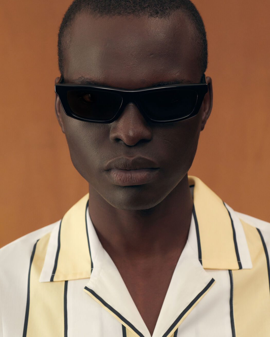 The Trapezi sunglasses
 jacquemus the trapezi sunglasses