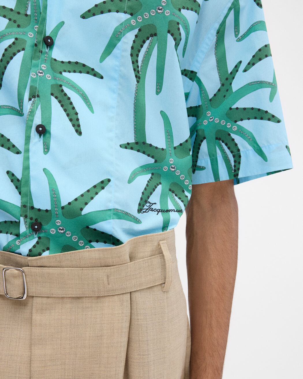 The Jean shirt قميص jacquemus the jean shirt قميص