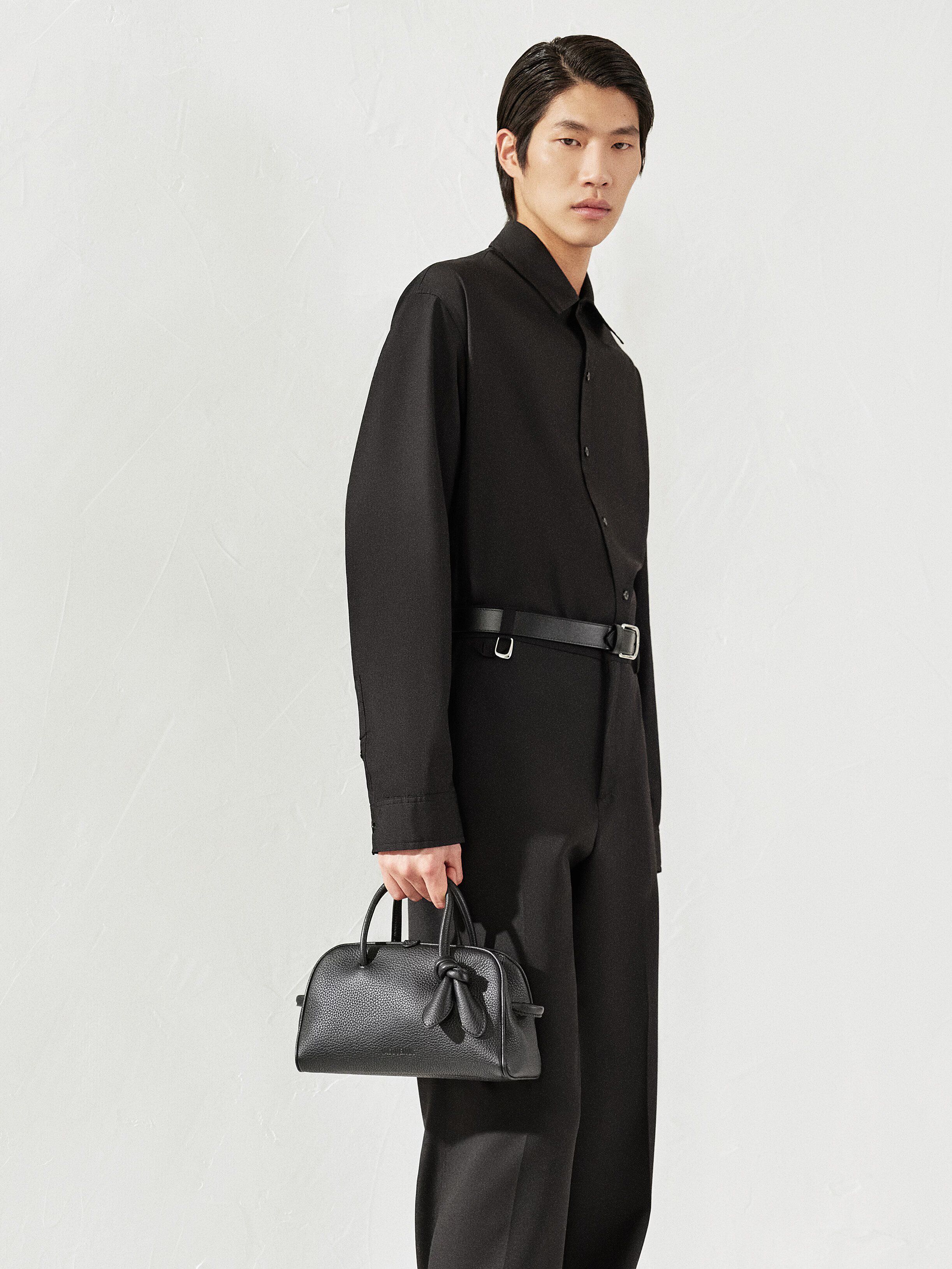 JACQUEMUS ツリスモ スモル トトハック 251BA4163216 990 The small Turismo - LA CROISIÈRE | JACQUEMUS Official Website