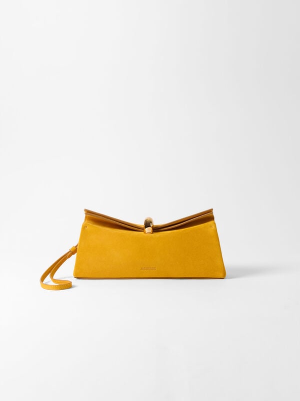 The Valérie clutch jacquemus حقيبة كلاتش the val rie