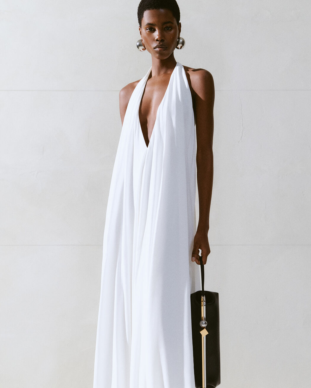 The Salon clutch jacquemus the salon clutch