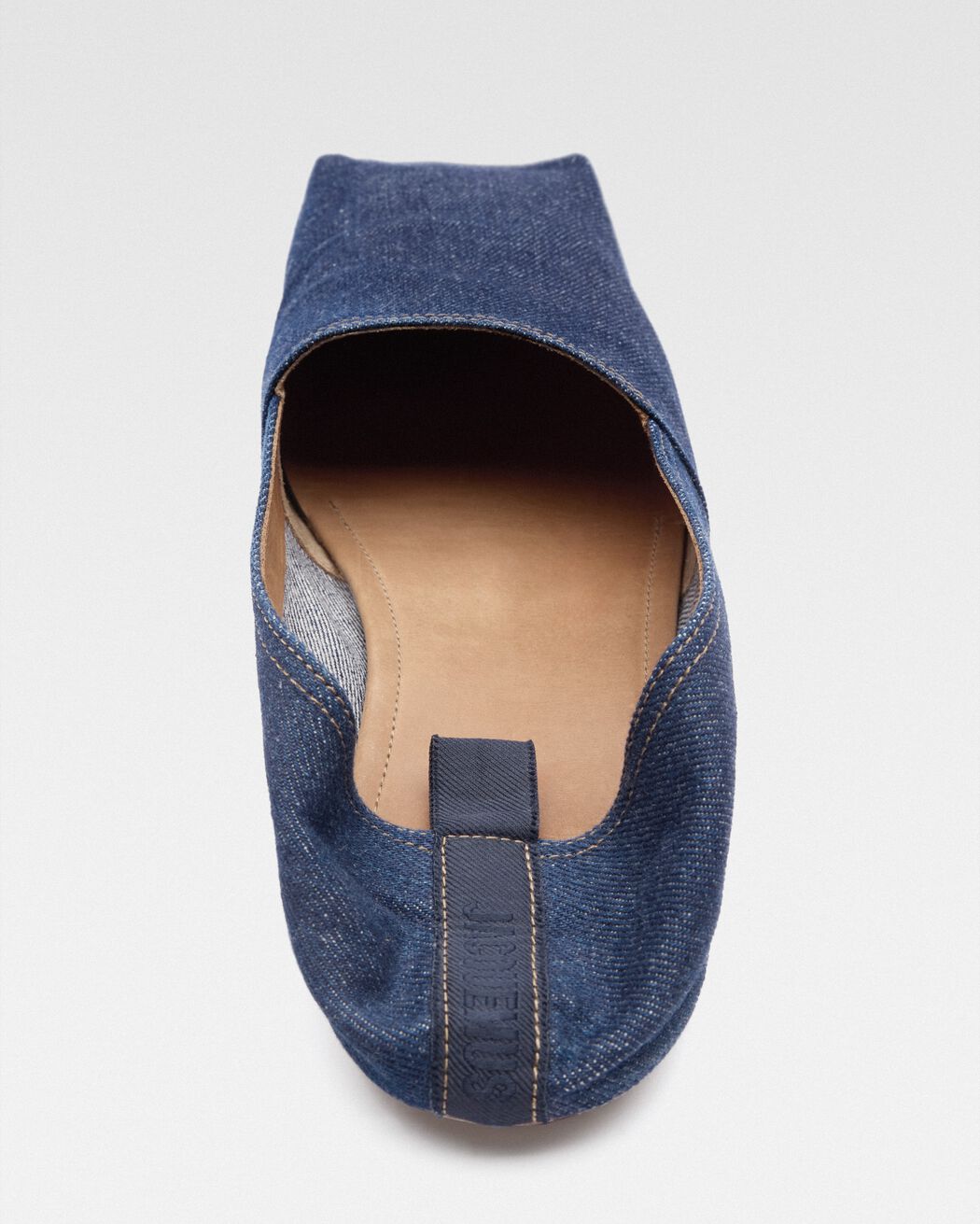 حذاء Les Espadrilles Carré jacquemus حذاء les espadrilles carr