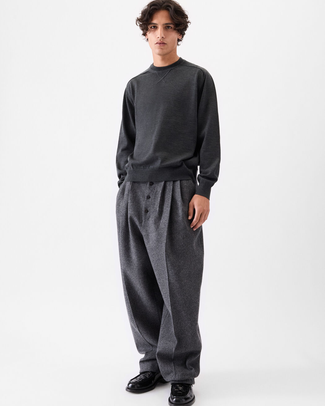 The embroidered sweater jacquemus the embroidered sweater