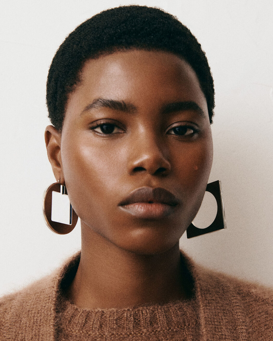 The Rond Carré hoops earrings jacquemus the rond carr hoops earrings