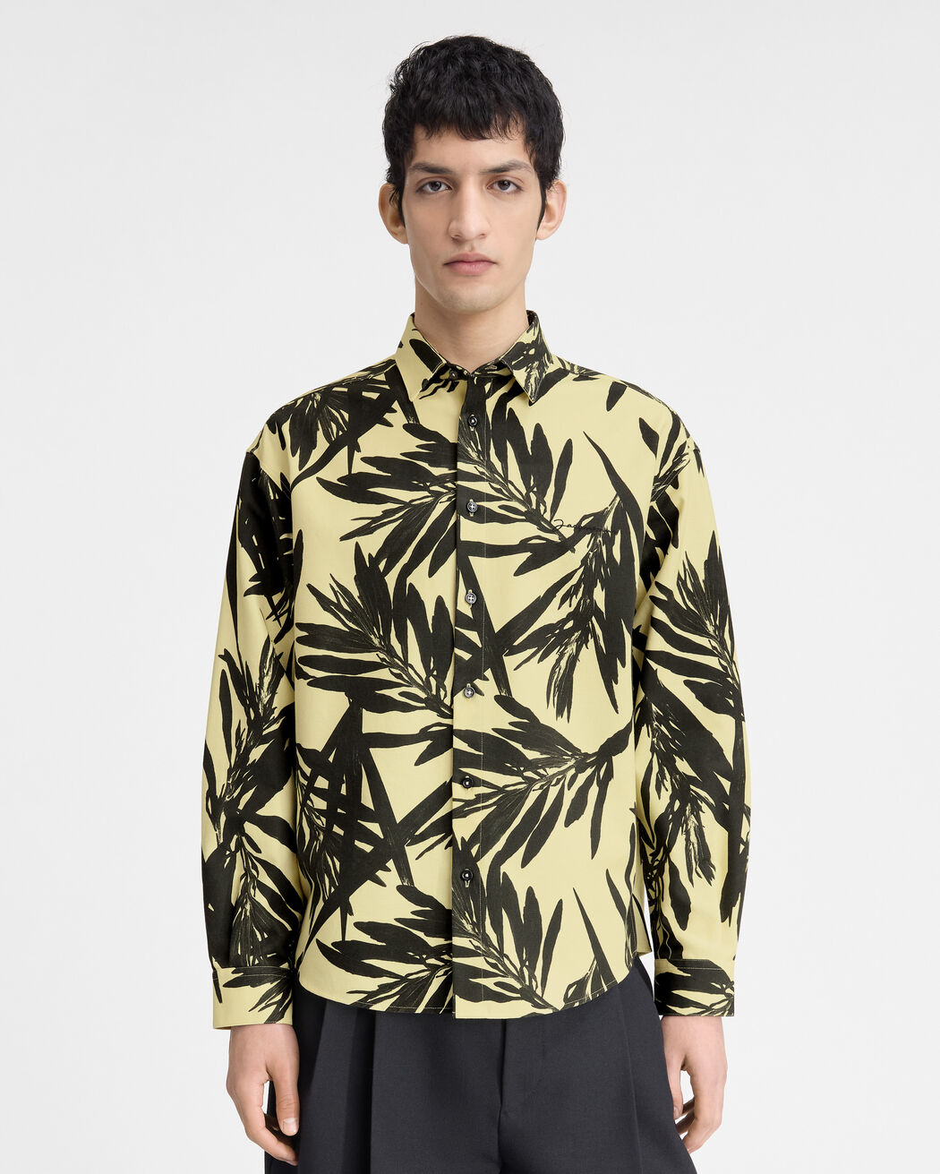 The Simon shirt قميص jacquemus the simon shirt قميص