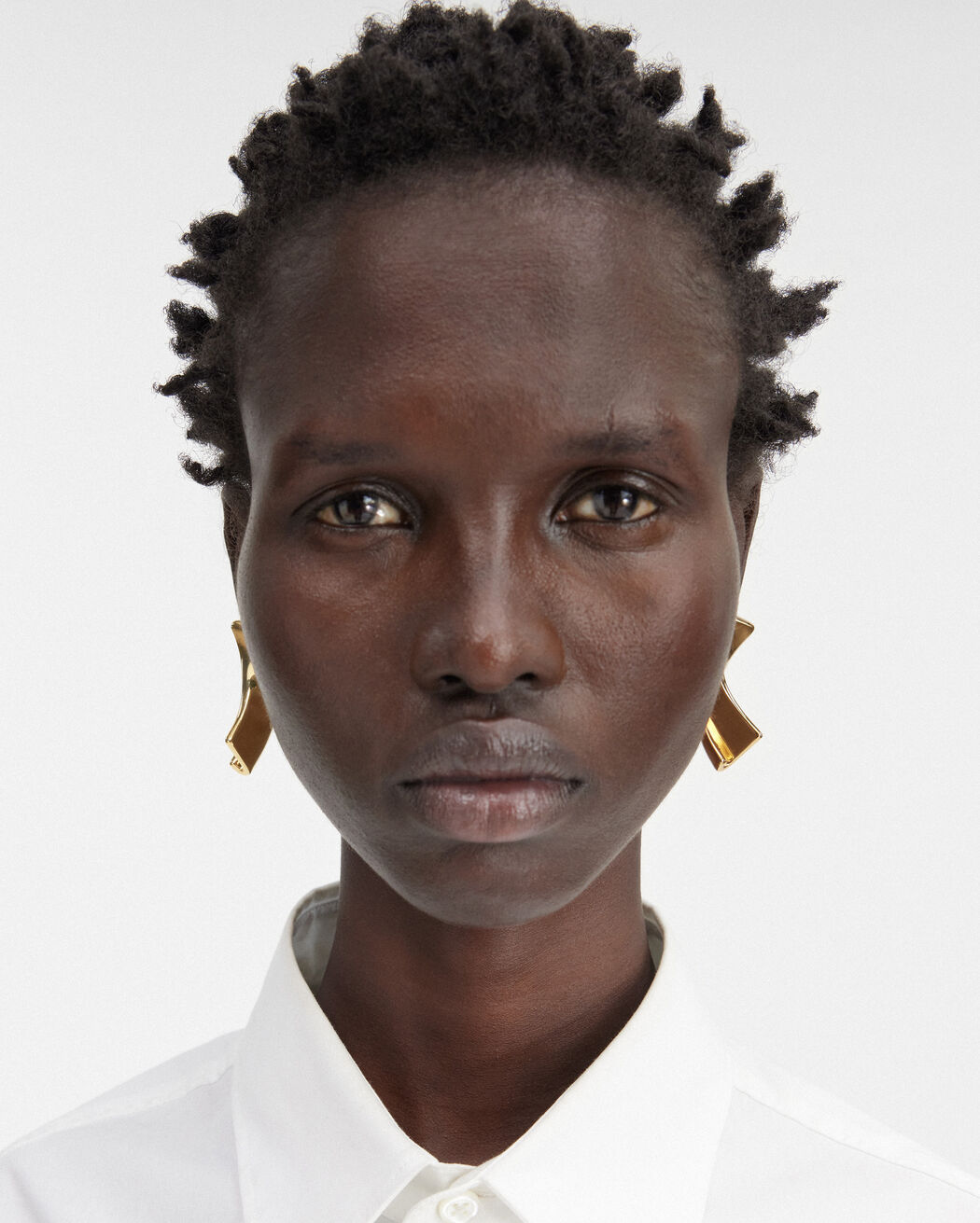 أقراط Les Boucles J jacquemus أقراط les boucles j