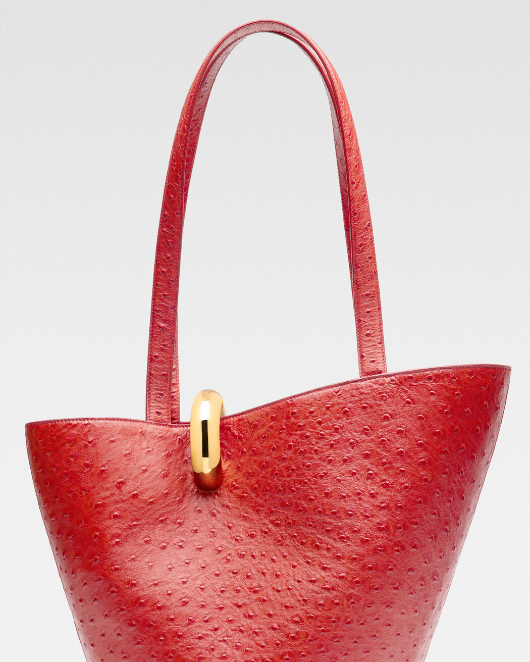 The medium Bambola jacquemus the medium bambola