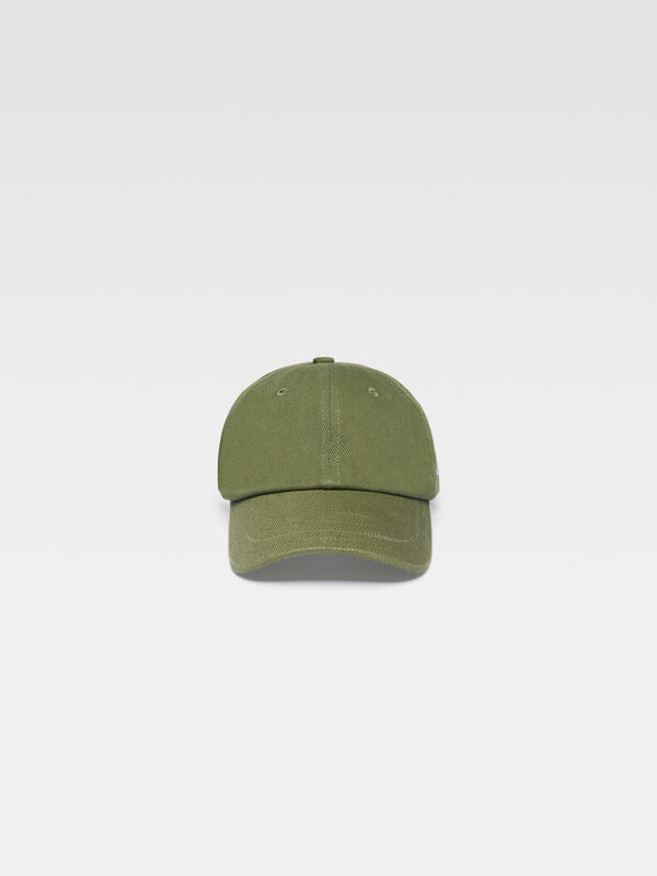 The Jacquemus cap the jacquemus cap