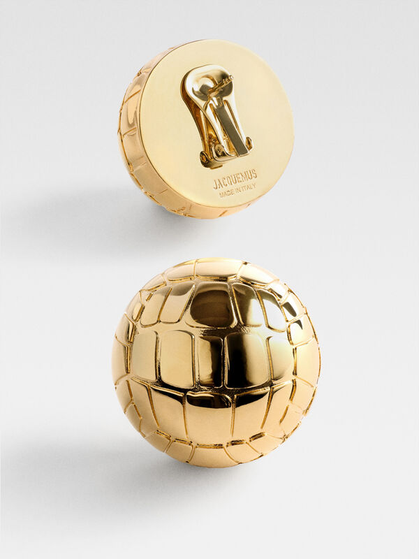 أقراط The Salon jacquemus أقراط the salon