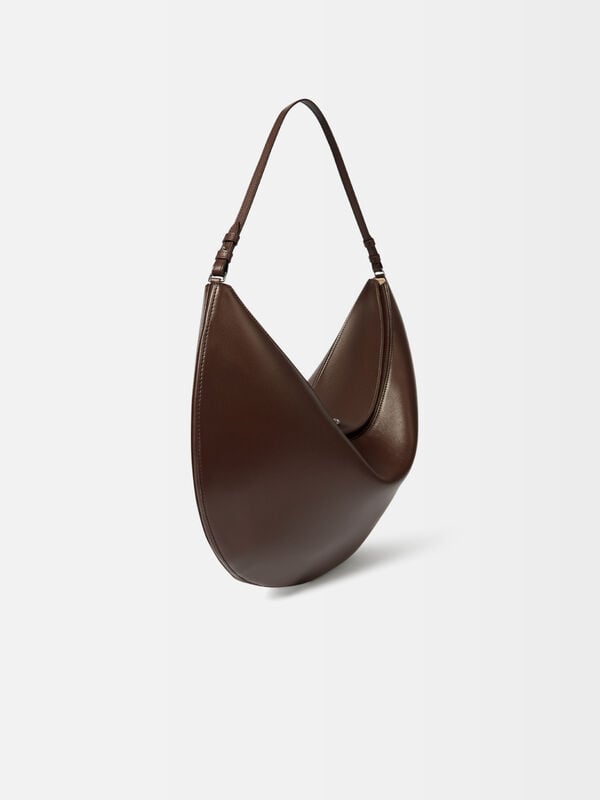 The Ovalo bag jacquemus the ovalo حقيبة