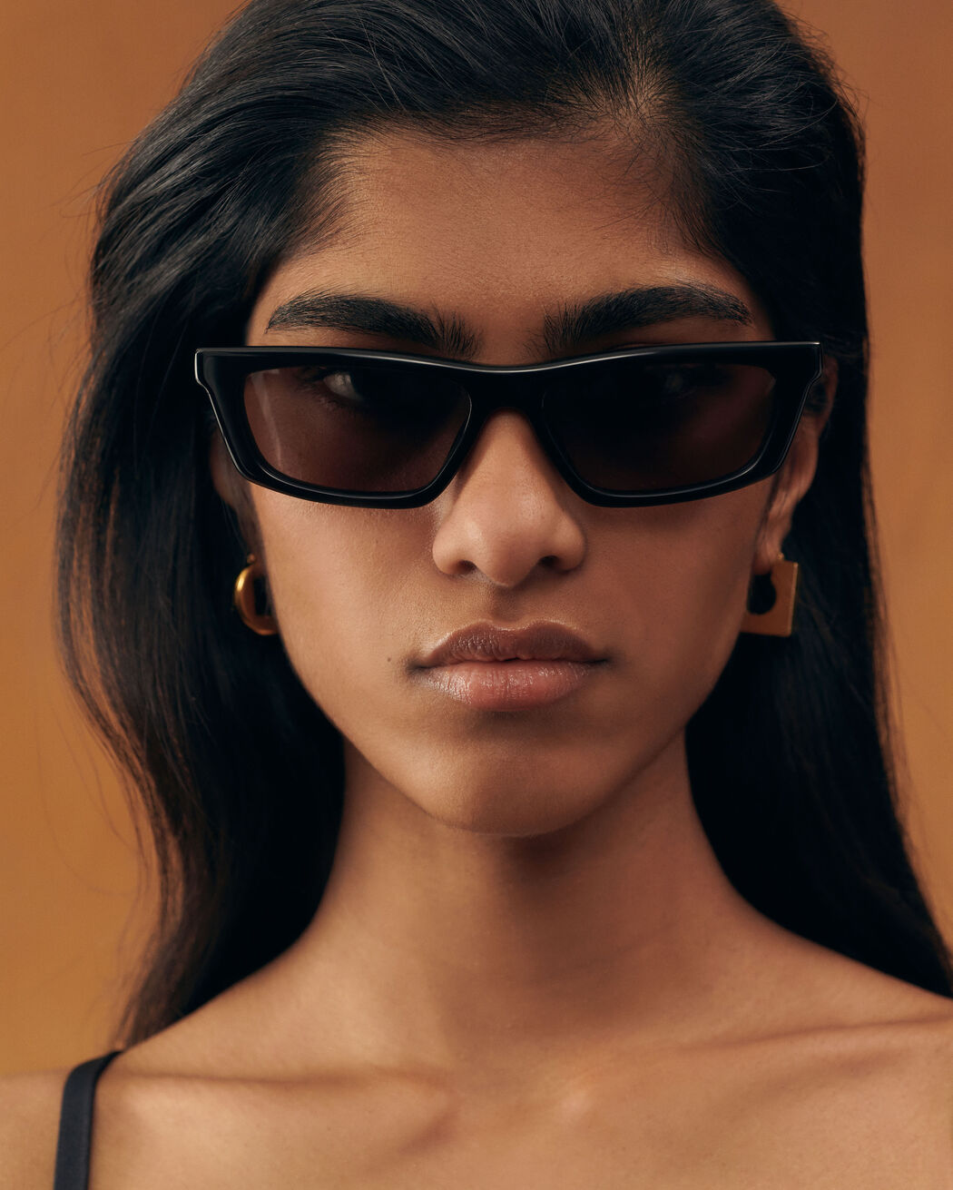 The Trapezi sunglasses
 jacquemus the trapezi sunglasses
