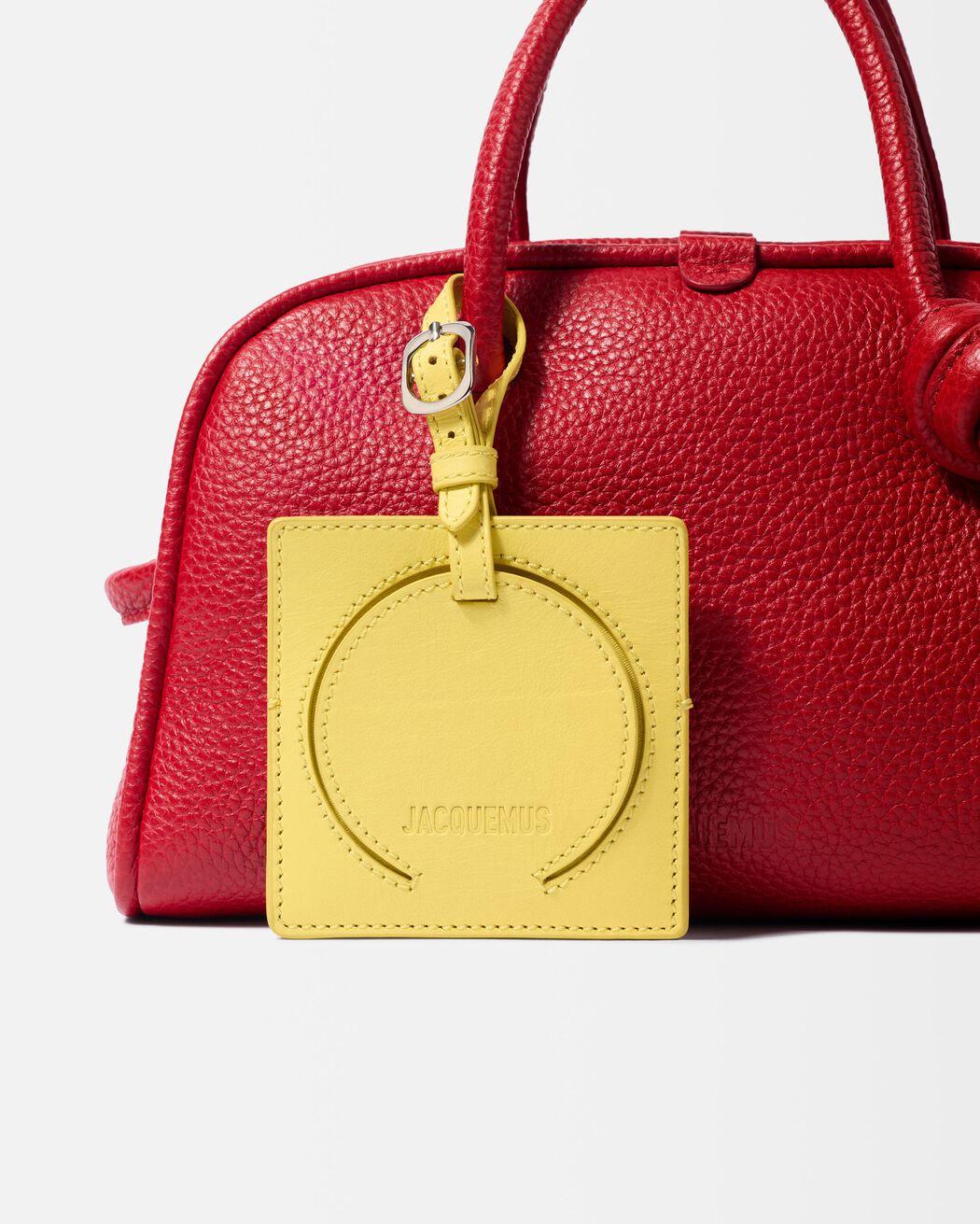 The luggage tag jacquemus the luggage tag