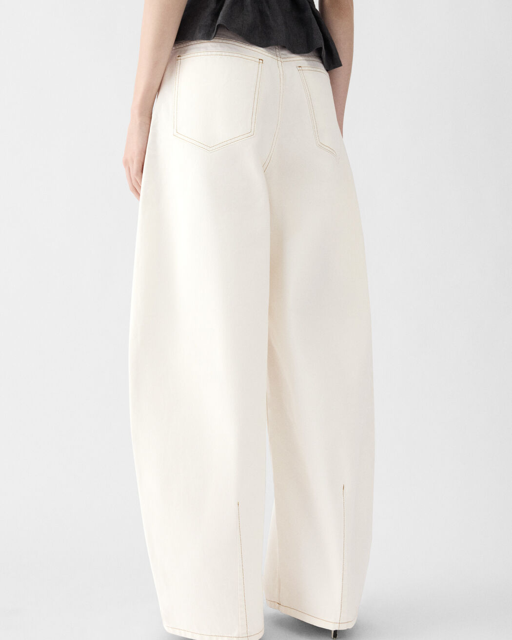 The Ovalo de-Nîmes denim pants jacquemus the ovalo de n mes denim pants