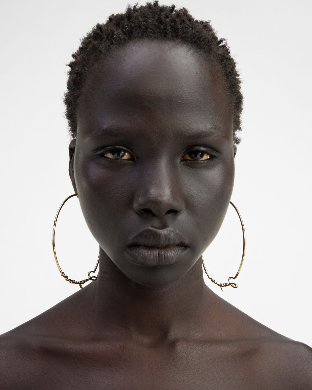 أقراط Les Creoles Jacquemus أقراط les creoles jacquemus