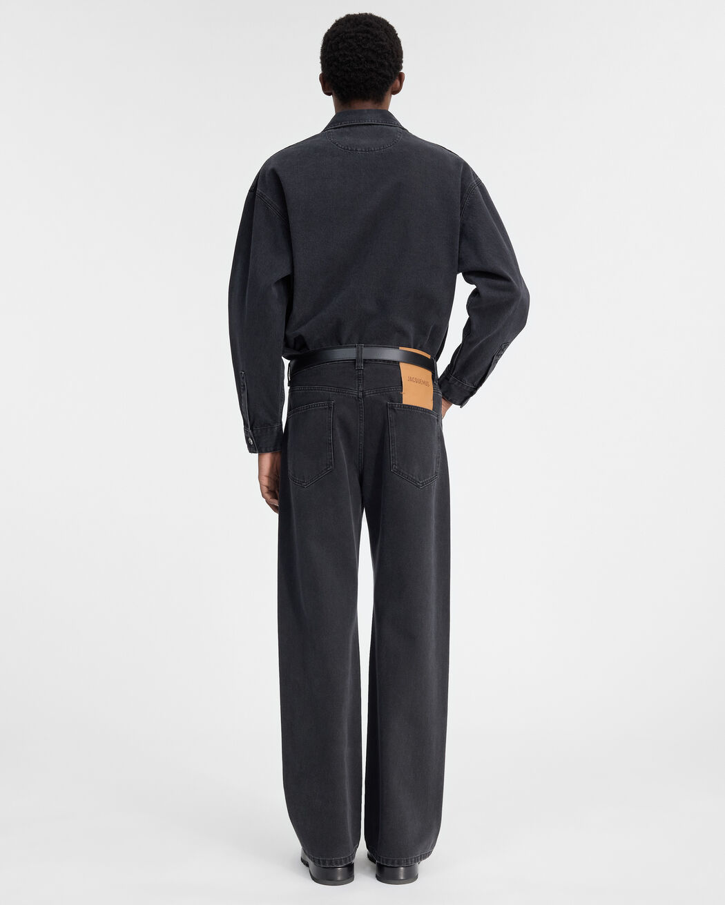 بنطال Le De Nîmes Droit jacquemus بنطال le de n mes droit