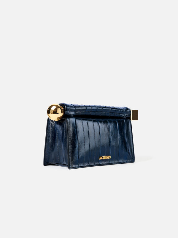 The Rond Carré clutch jacquemus حقيبة كلاتش the rond carr