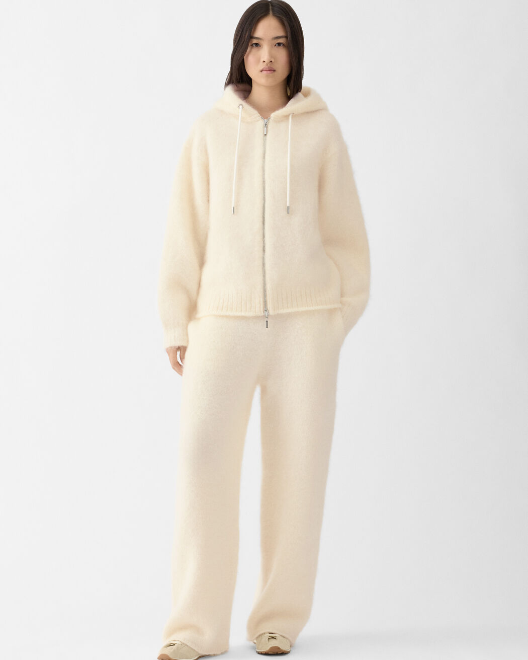 The Nuvola zipped cardigan jacquemus the nuvola zipped cardigan