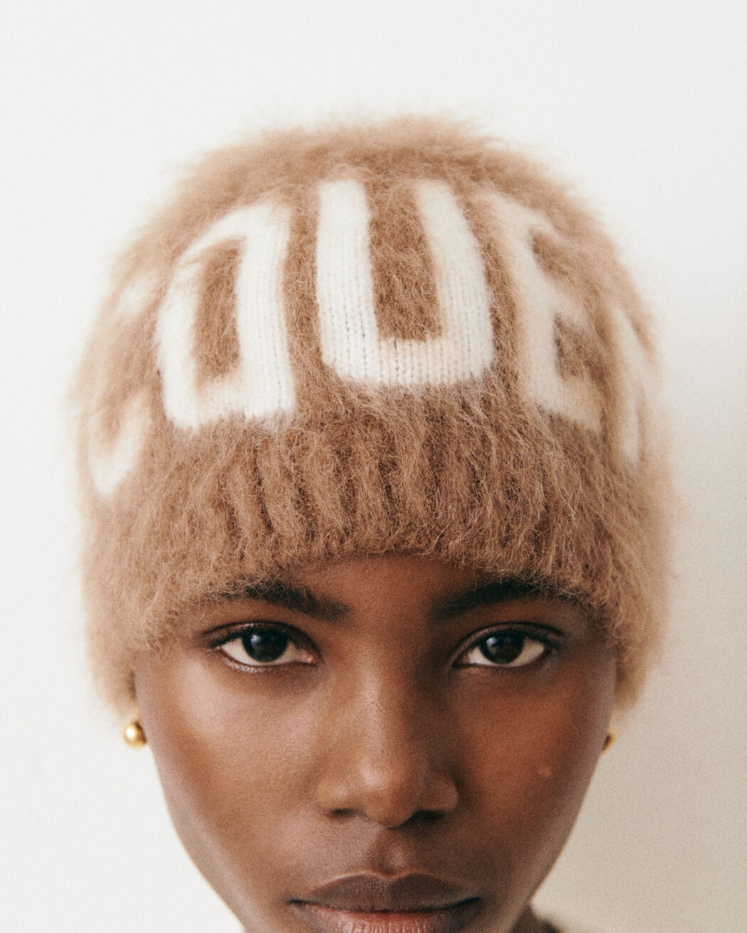 The Logo beanie jacquemus the logo beanie