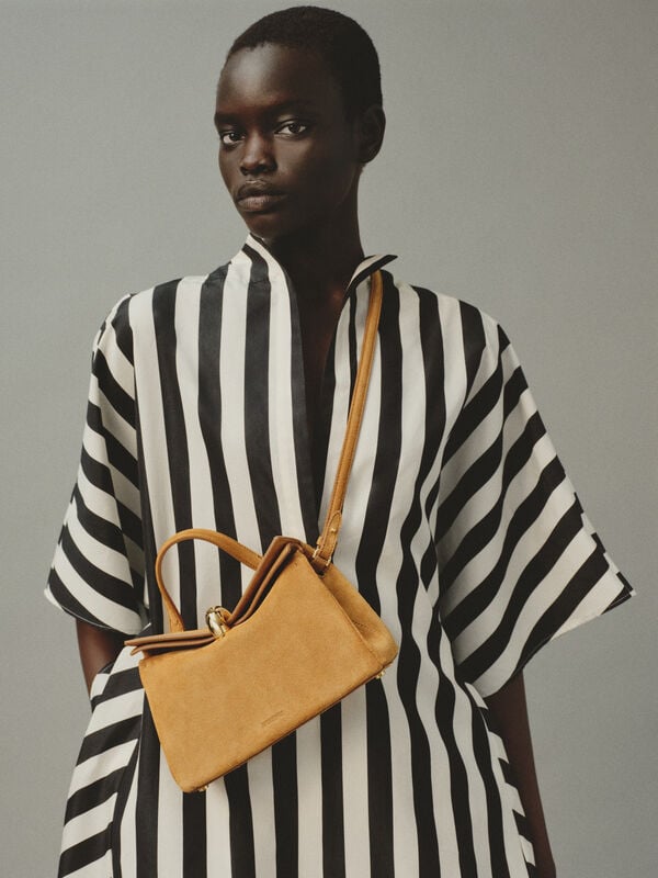 The small Valérie حقيبة jacquemus the small val rie حقيبة