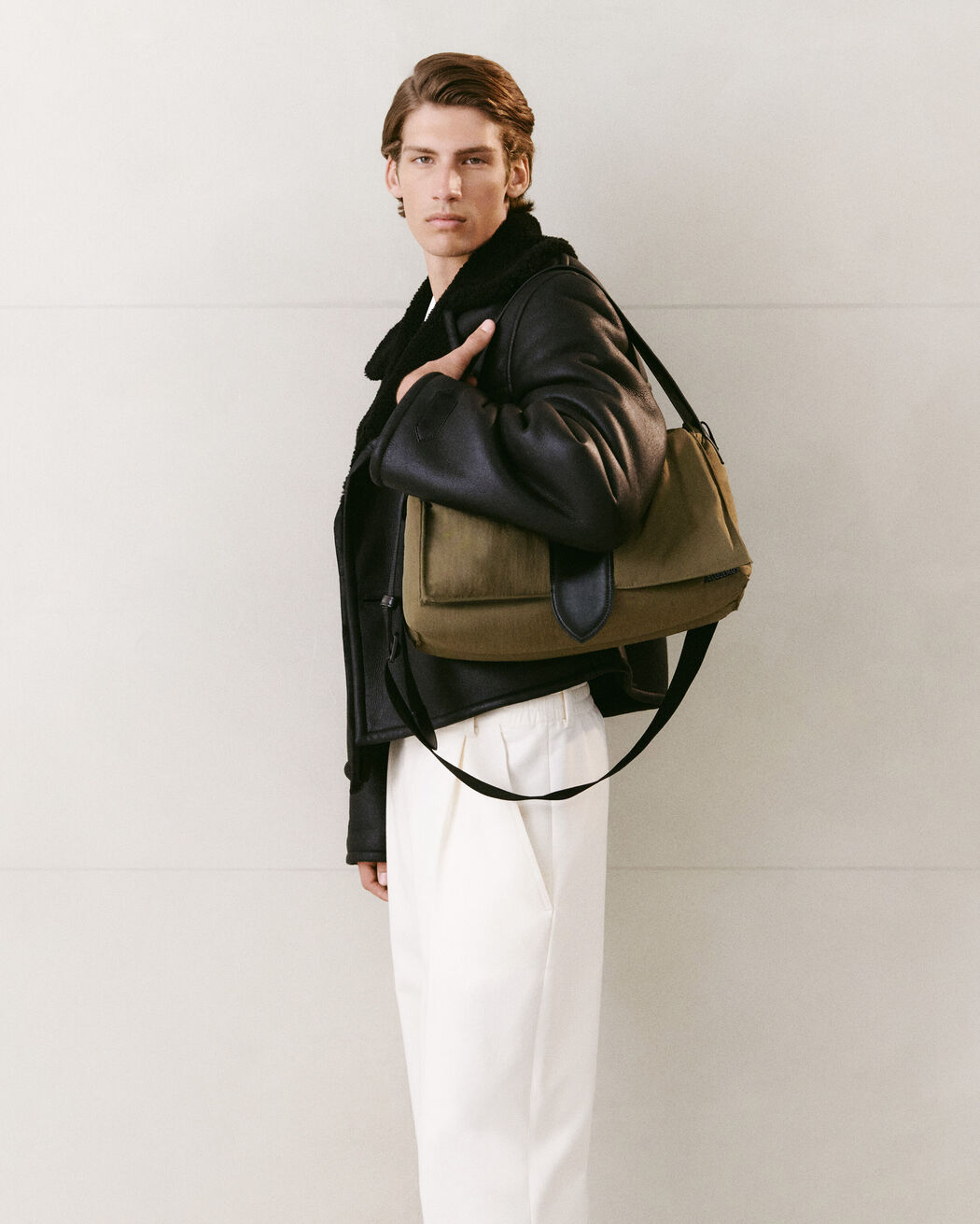 The Bambino messenger bag jacquemus the bambino messenger bag