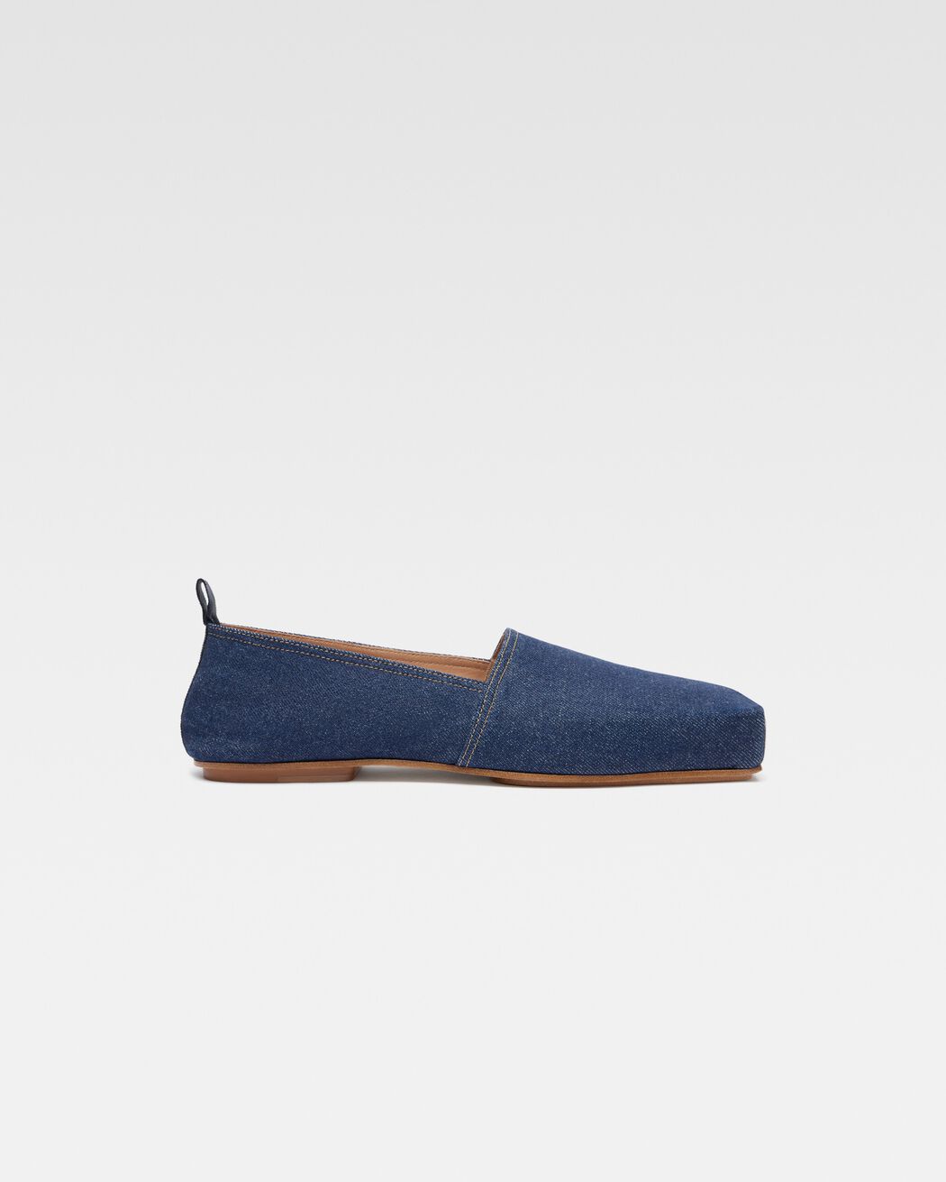 حذاء Les Espadrilles Carré jacquemus حذاء les espadrilles carr