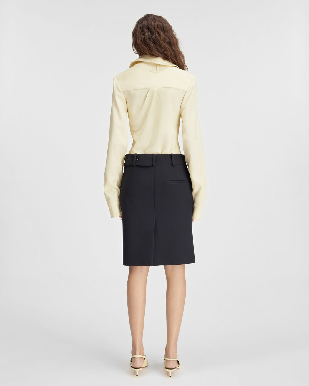 The Obra skirt jacquemus the obra skirt