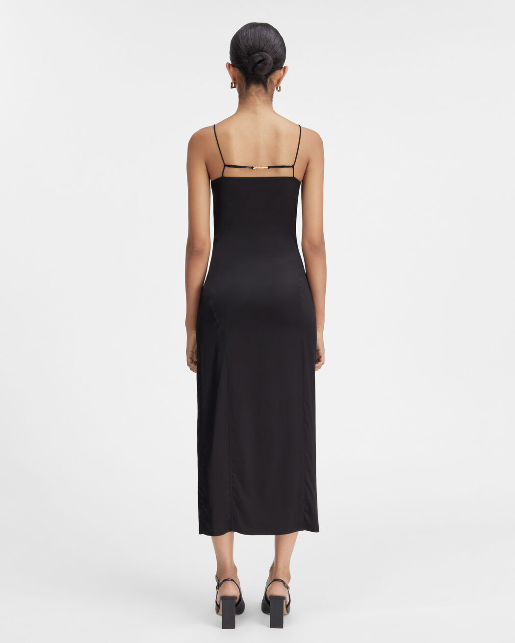 The Notte dress jacquemus the notte dress