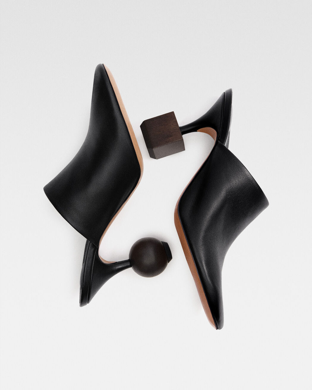 The Bisou حذاء jacquemus the bisou حذاء