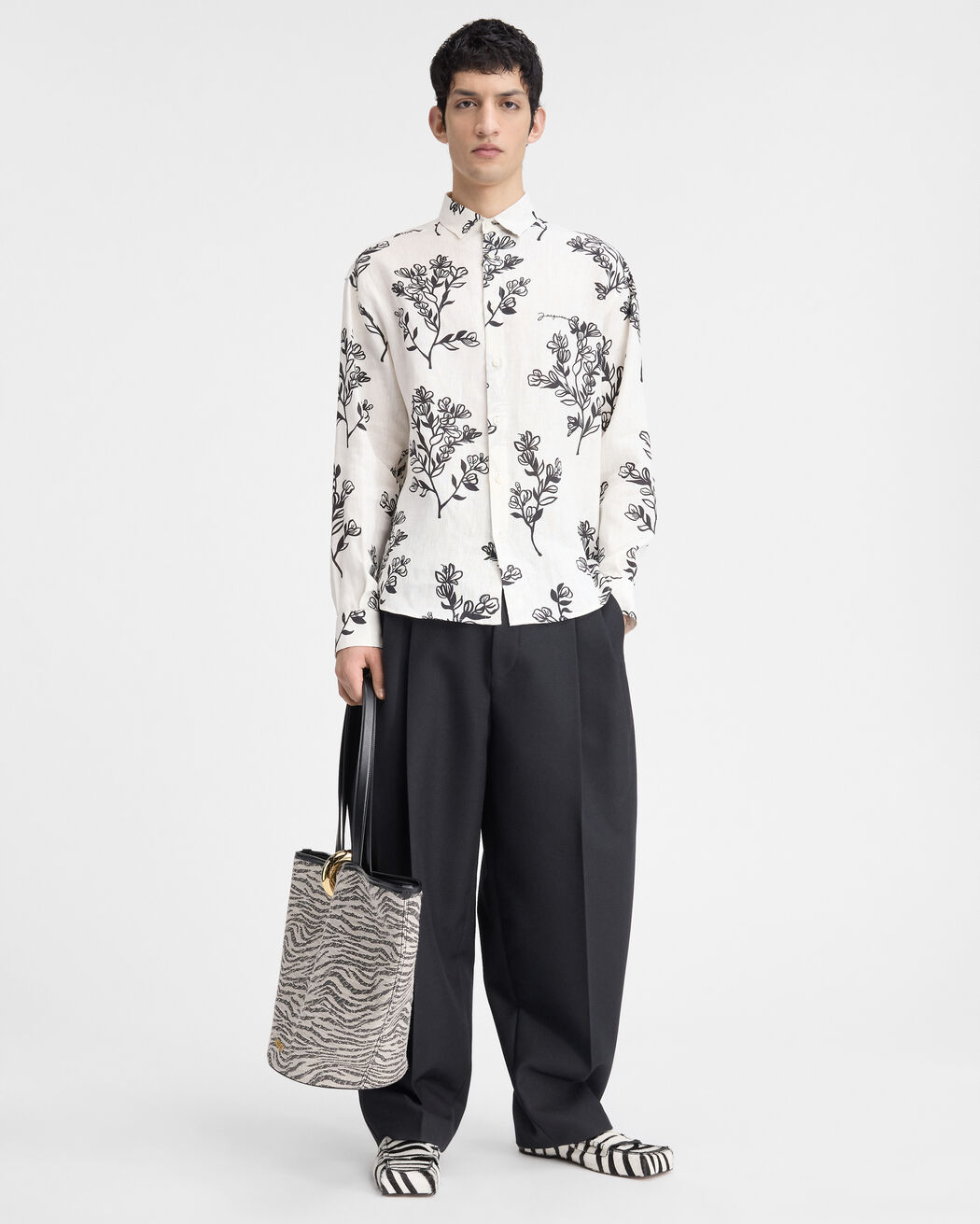 The Simon shirt قميص jacquemus the simon shirt قميص