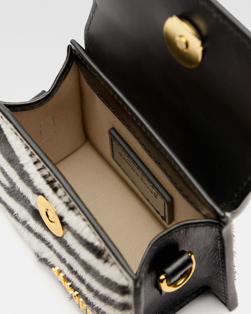 حقيبة Le Chiquito jacquemus حقيبة le chiquito