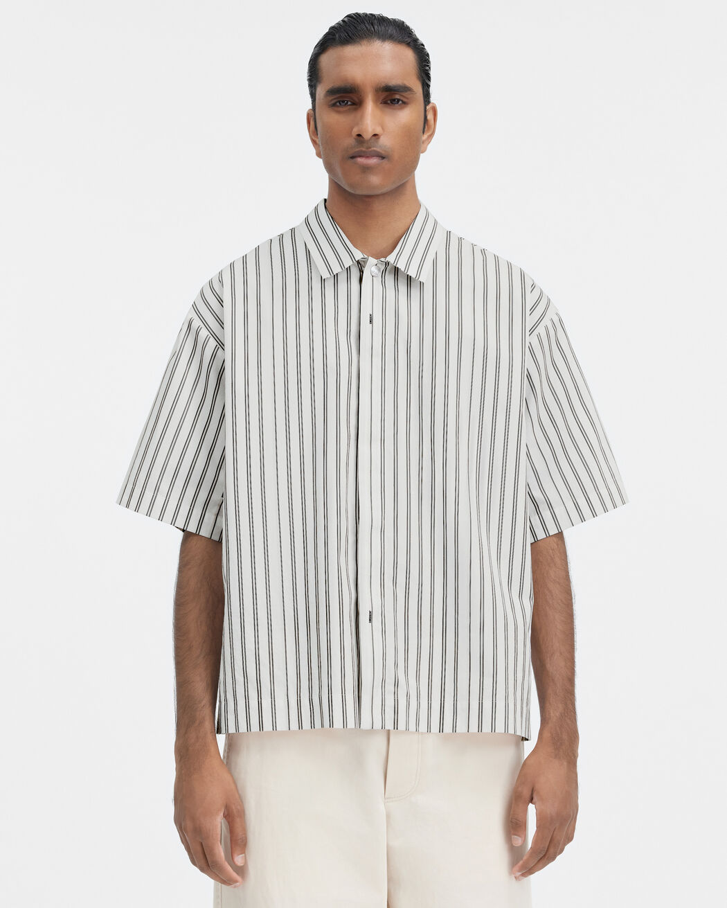 The short-sleeve shirt jacquemus the short sleeve shirt