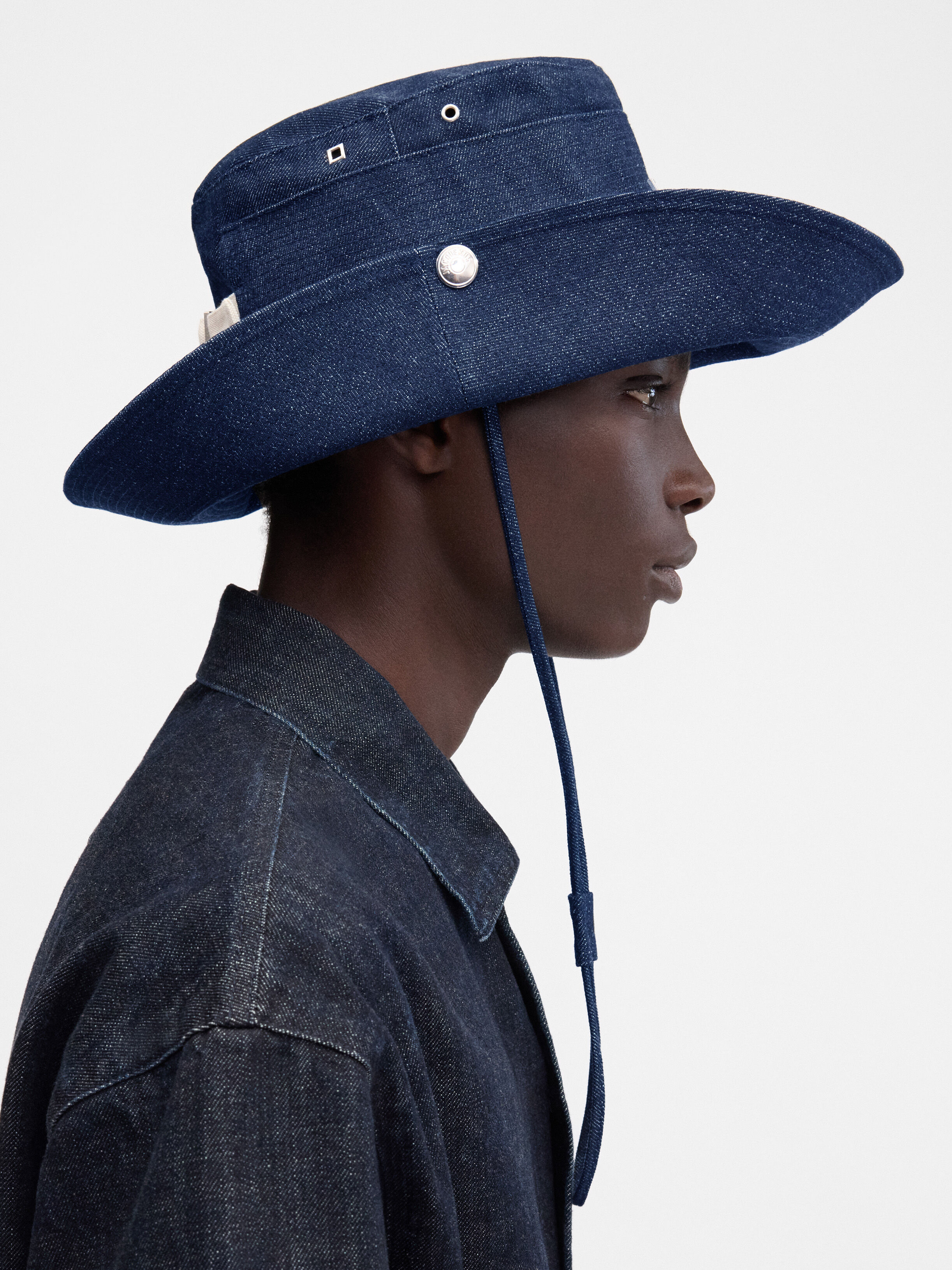 The de-Nîmes denim bucket hat, Blue | JACQUEMUS KSA