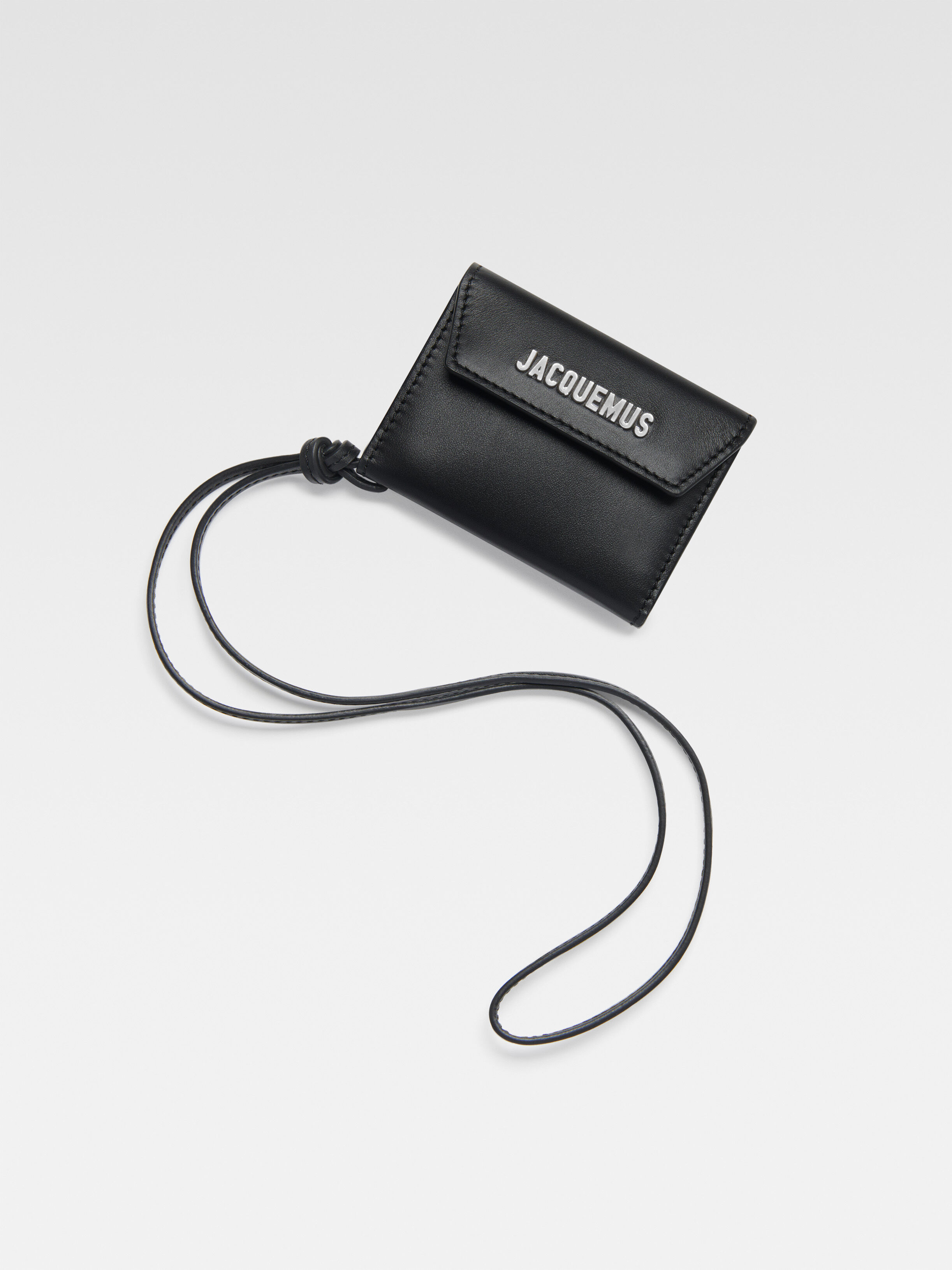 ★即発送 Jacquemus 財布 黒系 The Jacquemus wallet, Black | JACQUEMUS KSA