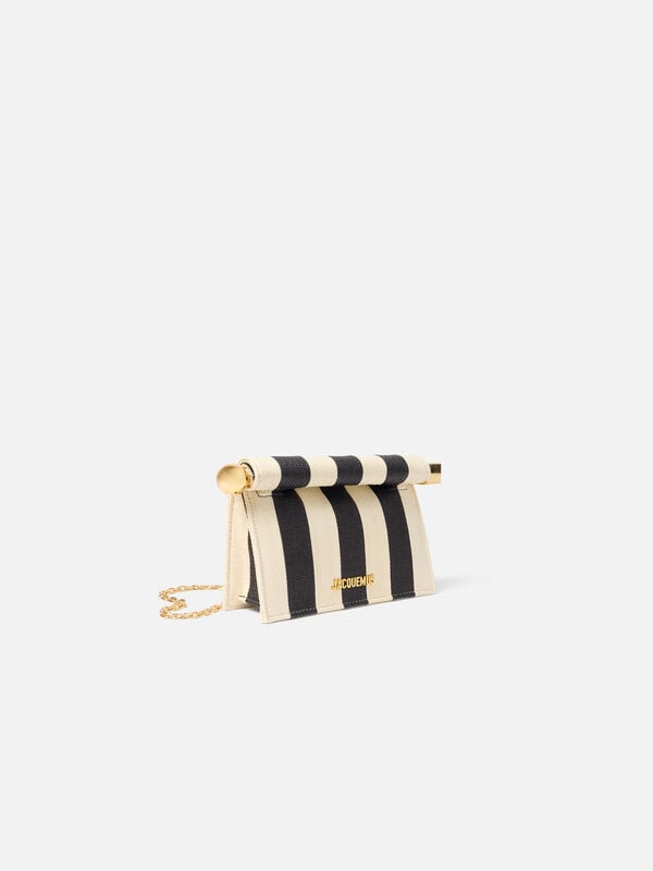 The small Rond Carré clutch jacquemus حقيبة كلاتش the small rond carr