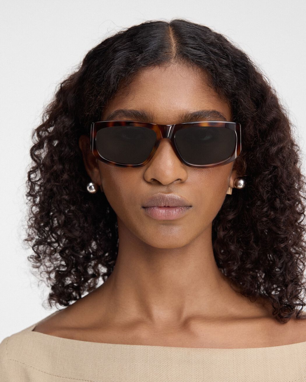 The Pilota sunglasses jacquemus the pilota sunglasses