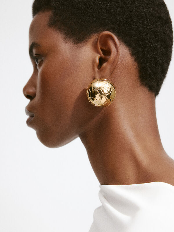 أقراط The Salon jacquemus أقراط the salon