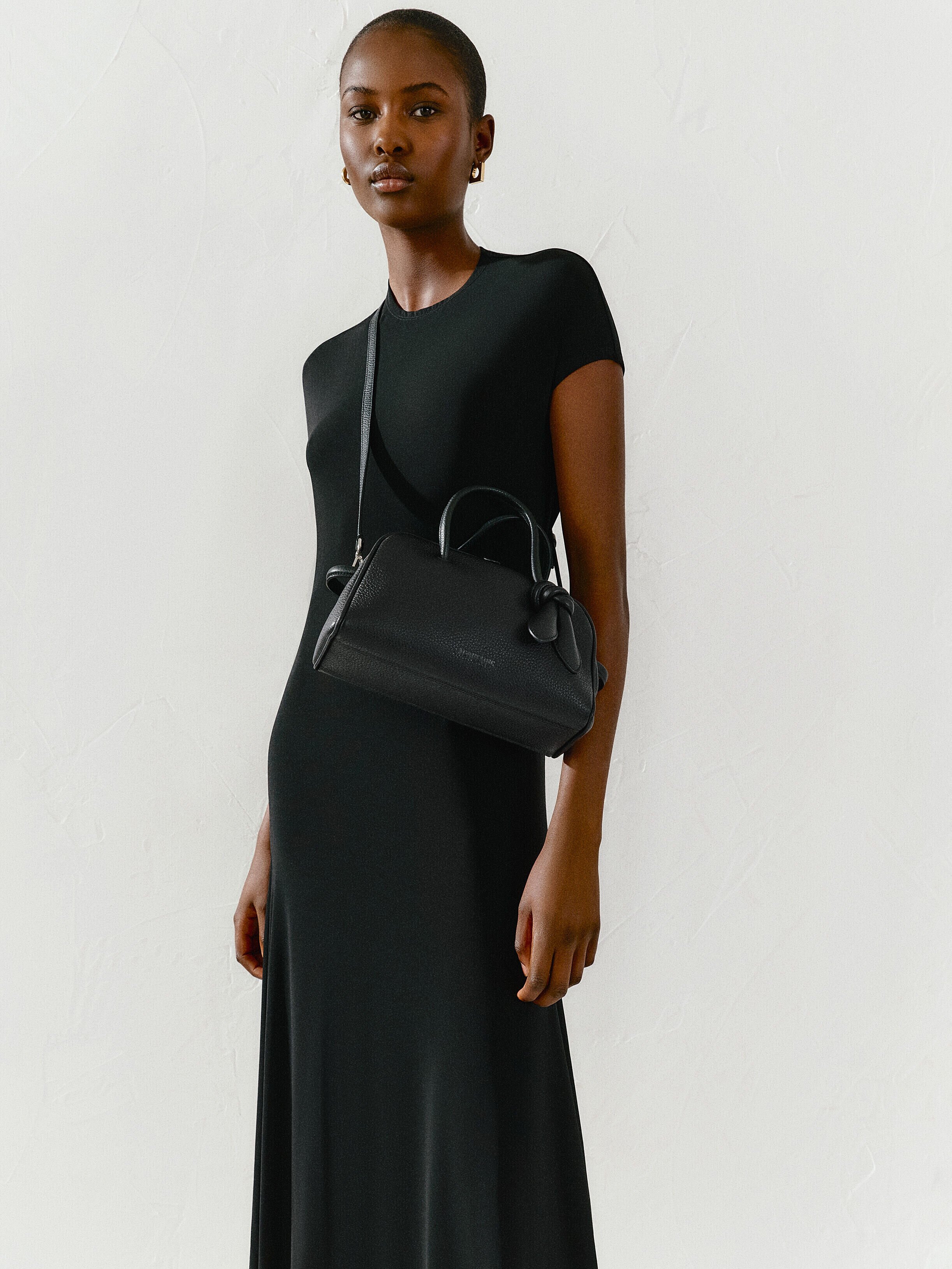 JACQUEMUS ツリスモ スモル トトハック 251BA4163216 990 The small Turismo | View All | JACQUEMUS KSA Official Website