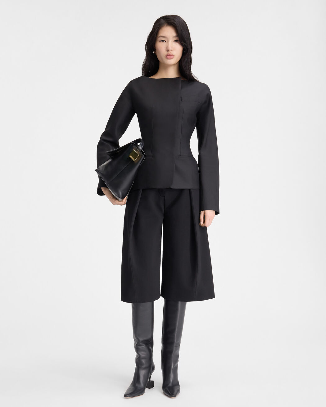 جاكيت La Veste Spalla jacquemus جاكيت la veste spalla