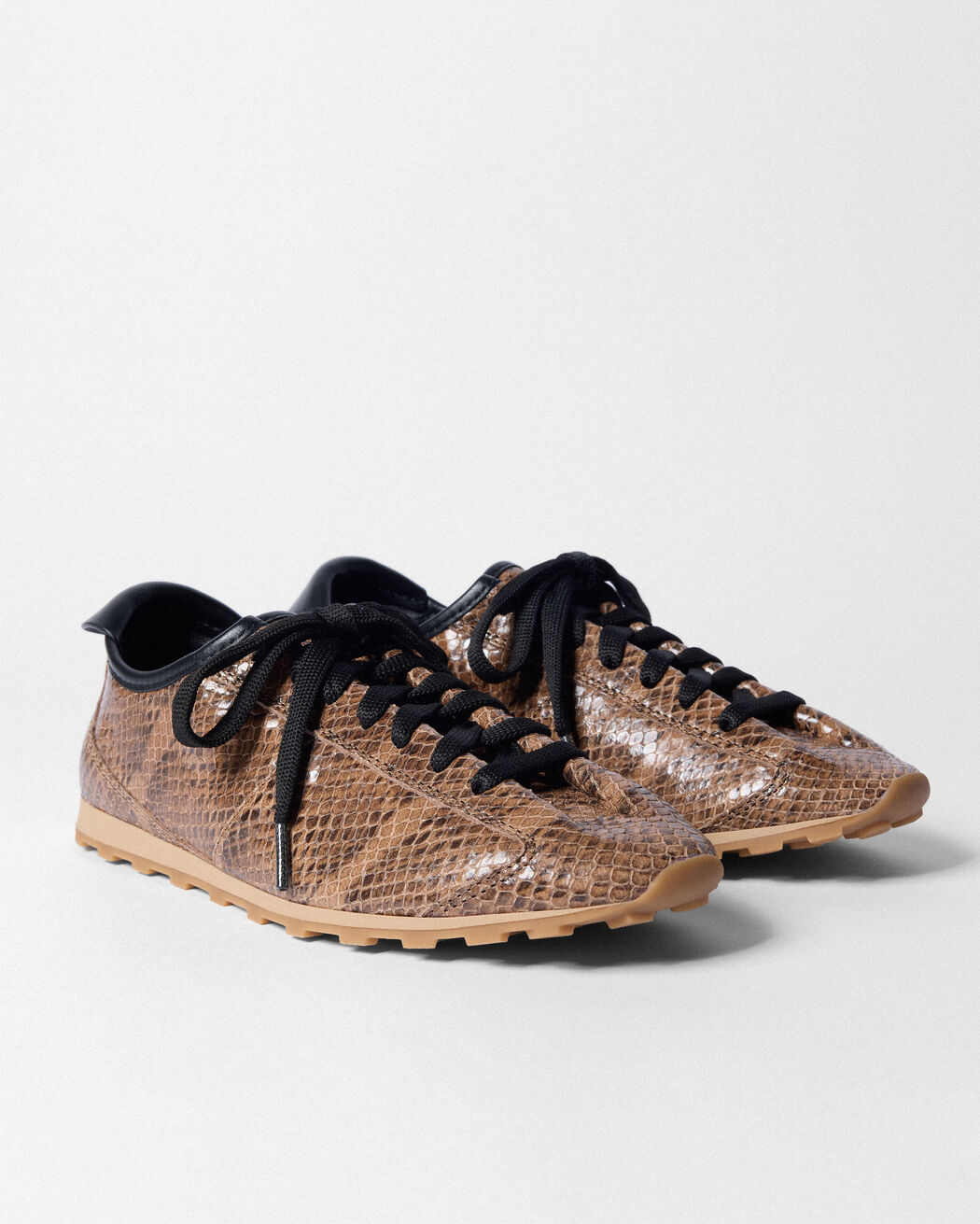 سنيكرز The Tennis jacquemus سنيكرز the tennis